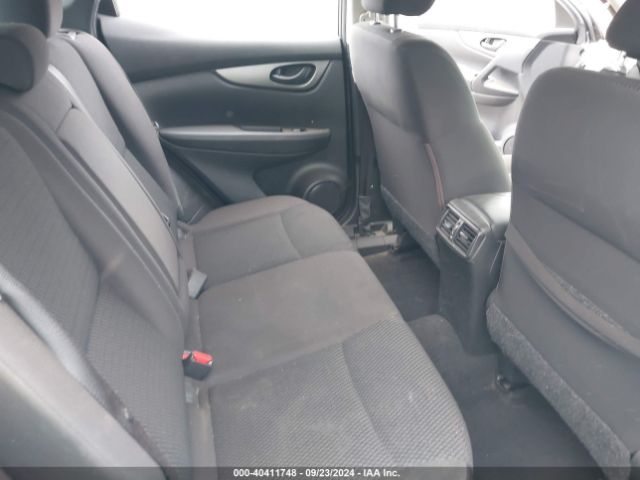 JN1BJ1CR5HW105313 Nissan Rogue Sport S
