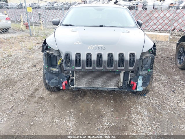 1C4PJMBS1HW570969 Jeep Cherokee Trailhawk 4x4