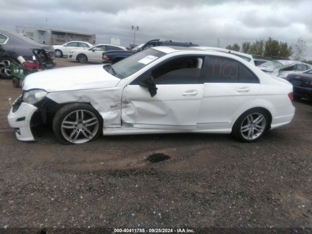WDDGF8AB8ER323829 Mercedes-Benz C 300 Luxury 4matic/sport 4matic