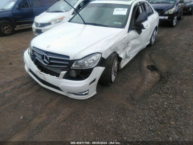 WDDGF8AB8ER323829 Mercedes-Benz C 300 Luxury 4matic/sport 4matic