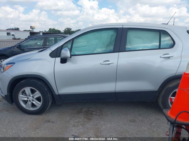 3GNCJKSB4KL203667 Chevrolet TRAX LS