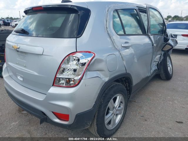 3GNCJKSB4KL203667 Chevrolet TRAX LS