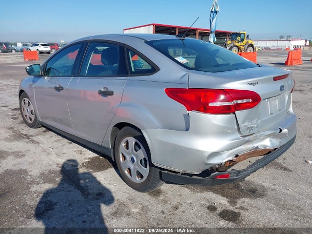 Ford FOCUS S 2016 1FADP3E2XGL324418 Image 3