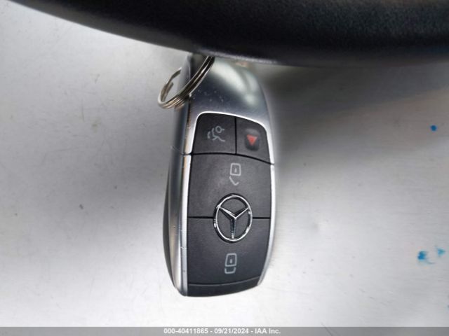 WDD3G4EB5KW017442 Mercedes-Benz A 220