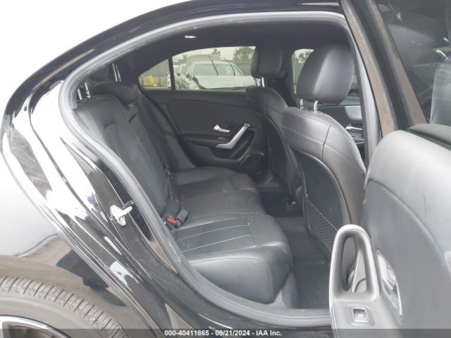 WDD3G4EB5KW017442 Mercedes-Benz A 220