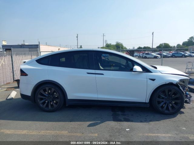 7SAXCBE61NF350957 Tesla Model X Plaid Tri Motor All-wheel Drive