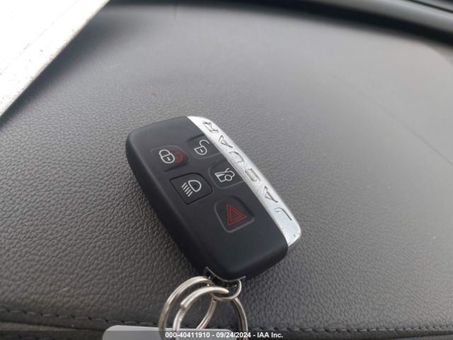 SAJBD4BV2HCY38877 Jaguar Xf 35t Premium