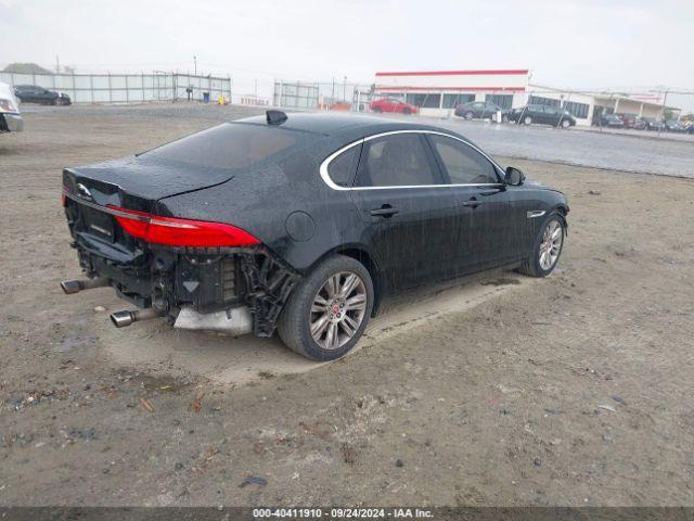SAJBD4BV2HCY38877 Jaguar Xf 35t Premium