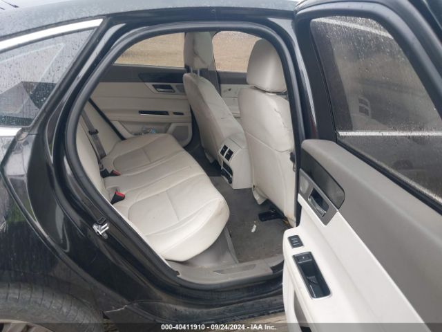 SAJBD4BV2HCY38877 Jaguar Xf 35t Premium