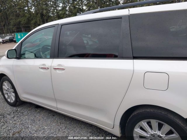 5TDDK3DC8ES092996 Toyota Sienna Limited 7 Passenger