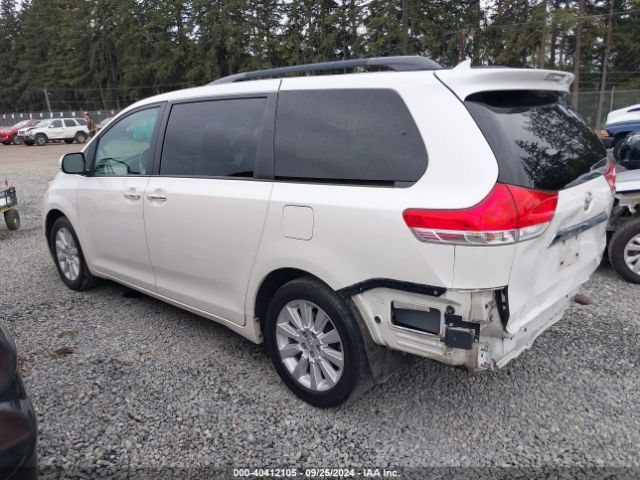 5TDDK3DC8ES092996 Toyota Sienna Limited 7 Passenger