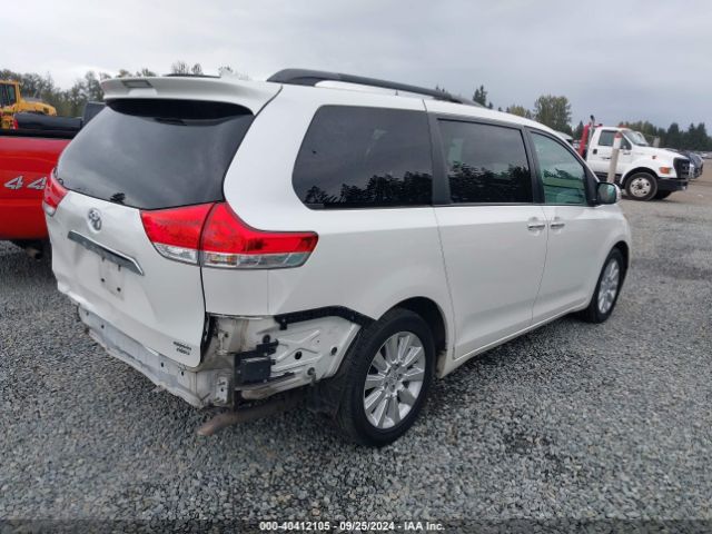5TDDK3DC8ES092996 Toyota Sienna Limited 7 Passenger