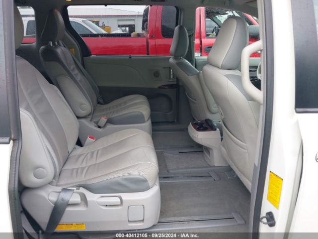 5TDDK3DC8ES092996 Toyota Sienna Limited 7 Passenger