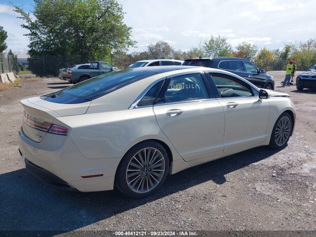 3LN6L2G90FR625410 Lincoln MKZ
