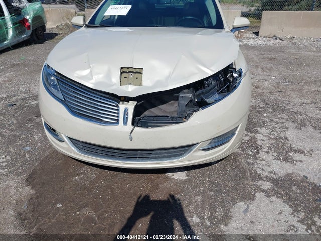 3LN6L2G90FR625410 Lincoln MKZ