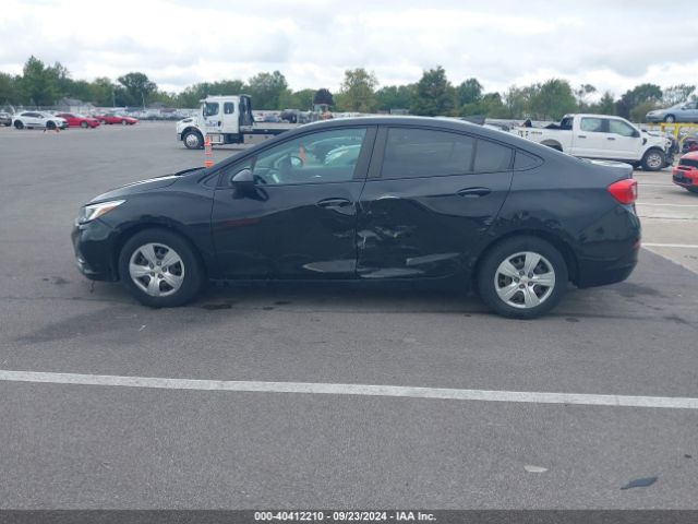 1G1BC5SM9H7276623 Chevrolet Cruze Ls Auto