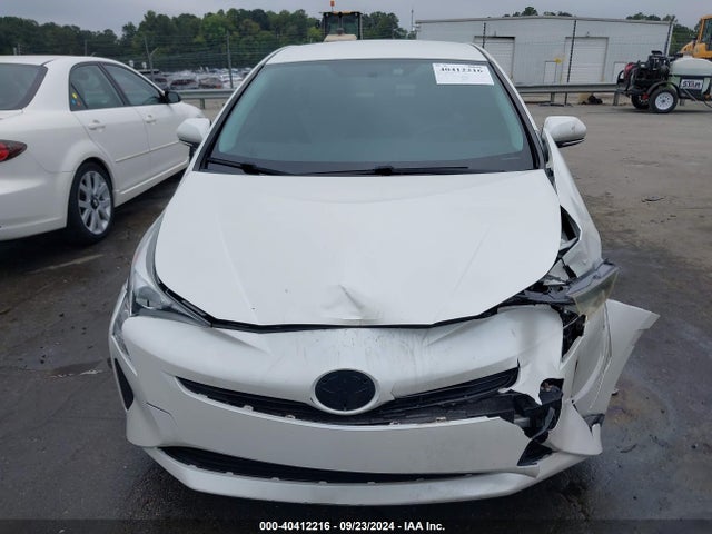 Toyota Prius Two 2016 JTDKBRFU1G3014998 Image 12