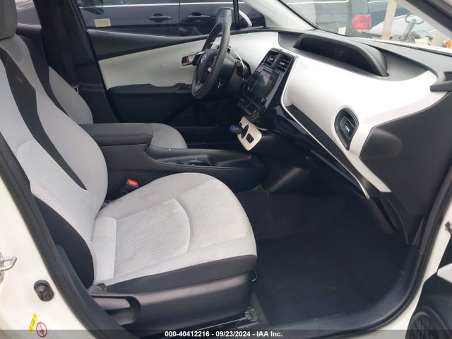 Toyota Prius Two 2016 JTDKBRFU1G3014998 Image 5