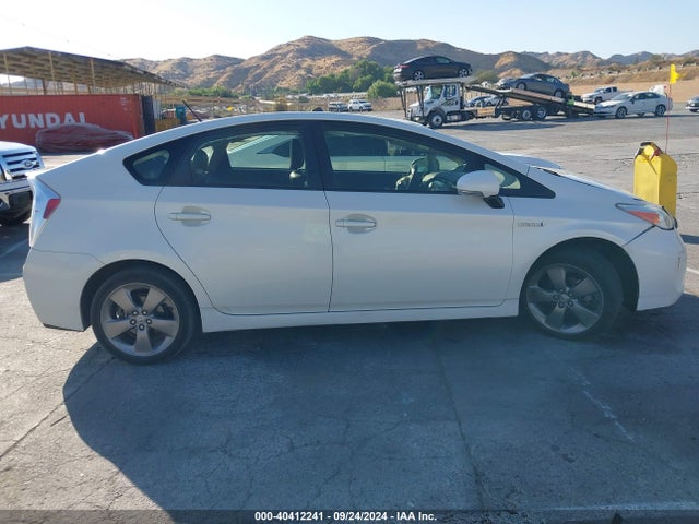 JTDKN3DU2F0411689 Toyota Prius Persona Series Special Edition