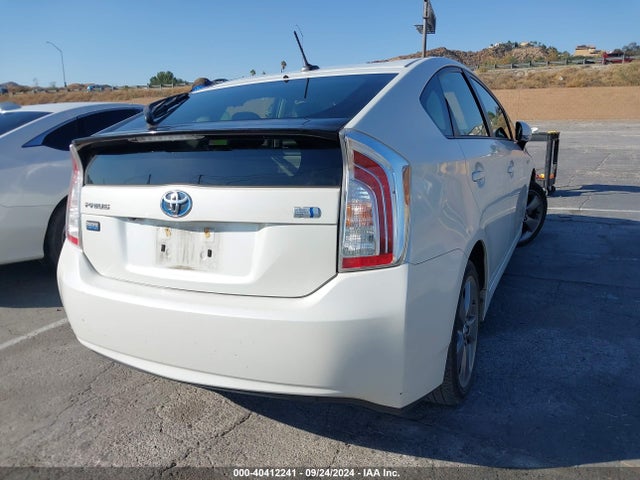 JTDKN3DU2F0411689 Toyota Prius Persona Series Special Edition