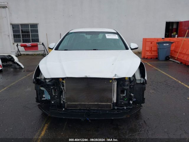 KMHE24L3XKA087640 Hyundai Sonata Hybrid Se