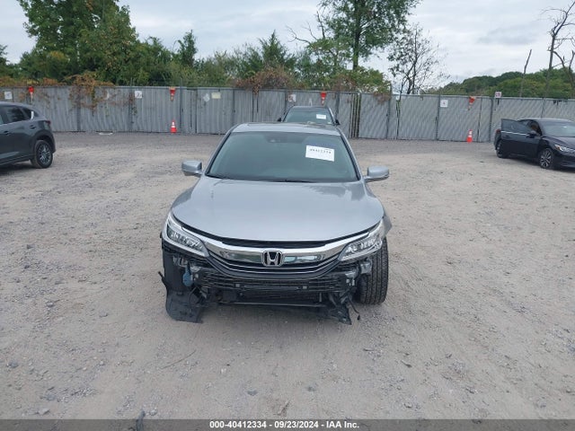 Honda Accord Touring 2016 1HGCR3F97GA027177 Image 12