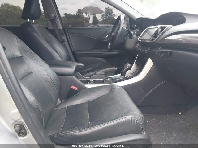 Honda Accord Touring 2016 1HGCR3F97GA027177 Image 5