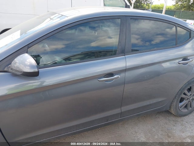 Hyundai ELANTRA SEL 2018 5NPD84LF8JH394532 Image 15
