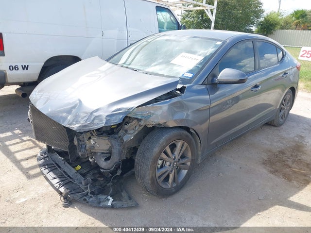 Hyundai ELANTRA SEL 2018 5NPD84LF8JH394532 Image 2