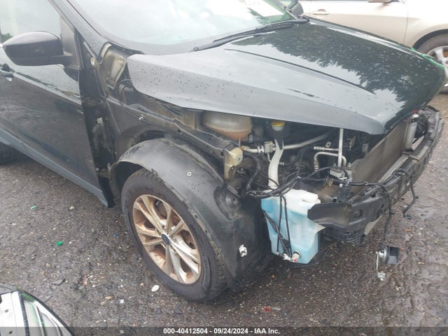 Ford ESCAPE SE 2017 1FMCU0G90HUA11831 Image 18