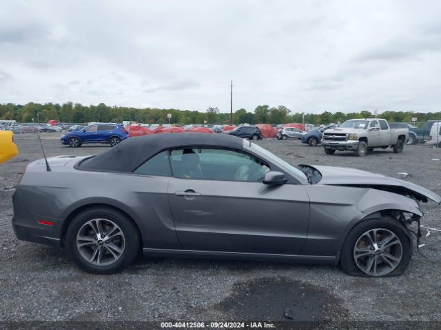 1ZVBP8EMXE5306869 Ford Mustang V6 Premium