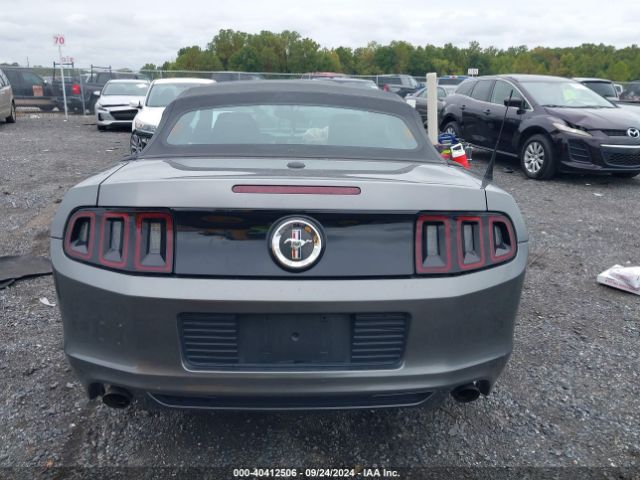1ZVBP8EMXE5306869 Ford Mustang V6 Premium