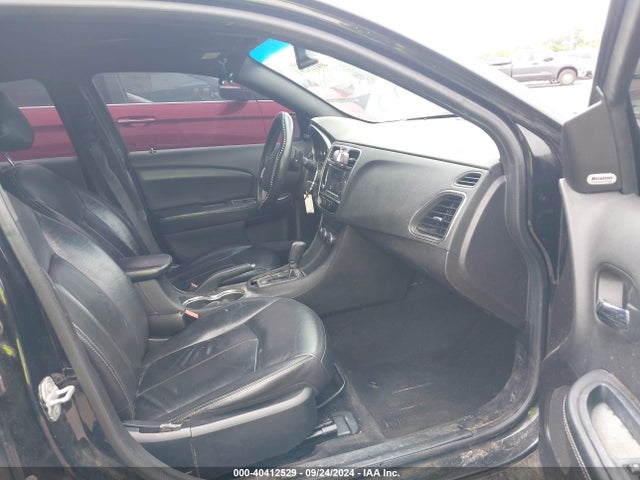 Chrysler 200 Limited 2014 1C3CCBCGXEN135428 Image 5