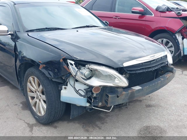 Chrysler 200 Limited 2014 1C3CCBCGXEN135428 Image 6