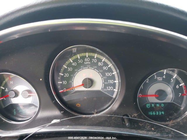 Chrysler 200 Limited 2014 1C3CCBCGXEN135428 Image 7