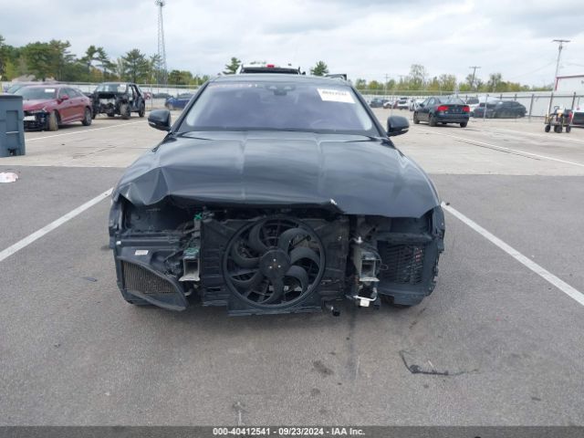2019 JAGUAR XE SAJAJ4FX8KCP50861 Photo 5