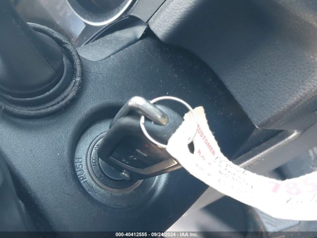 4T1B11HK5JU025502 Toyota CAMRY SE