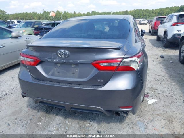 4T1B11HK5JU025502 Toyota CAMRY SE