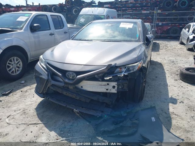4T1B11HK5JU025502 Toyota CAMRY SE