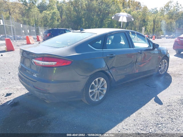 Ford FUSION SE 2019 3FA6P0HD8KR125995 Image 4