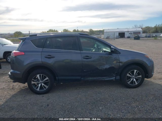 JTMRFREV7JD224486 Toyota Rav4 Xle