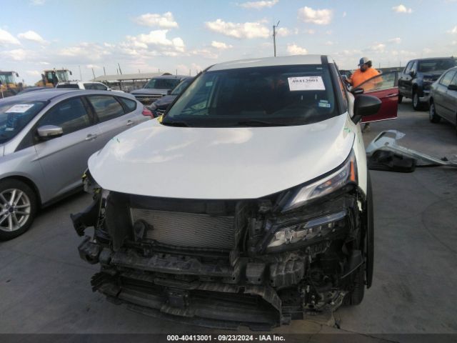 5N1BT3AA3RC670335 Nissan Rogue S Fwd