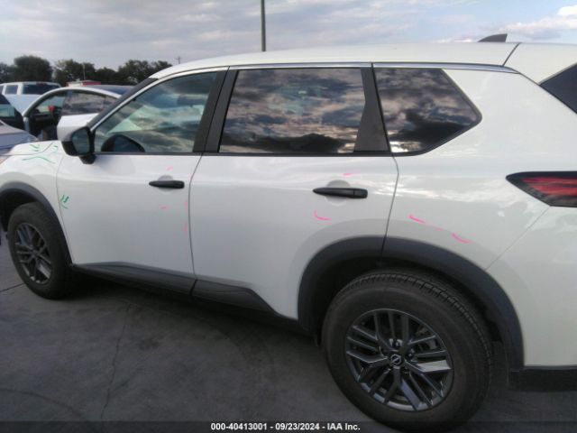 5N1BT3AA3RC670335 Nissan Rogue S Fwd