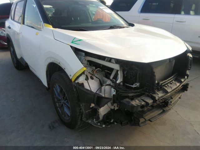5N1BT3AA3RC670335 Nissan Rogue S Fwd