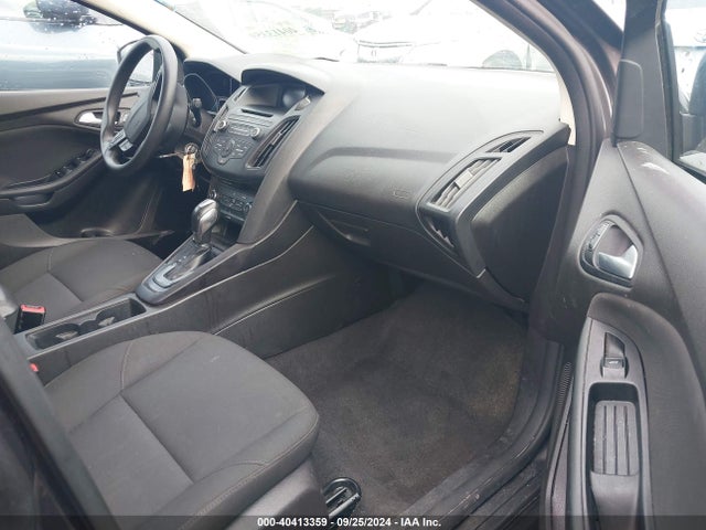 Ford FOCUS SE 2016 1FADP3F25GL235239 Image 5