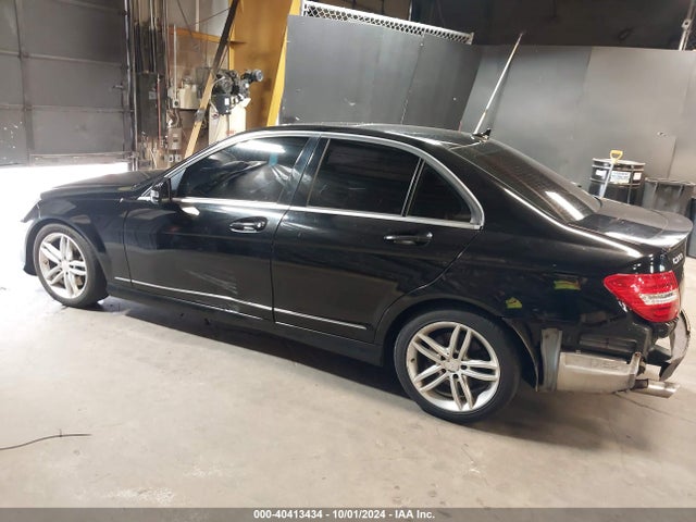 WDDGF8ABXER302190 Mercedes-Benz C 300 Luxury 4matic/sport 4matic