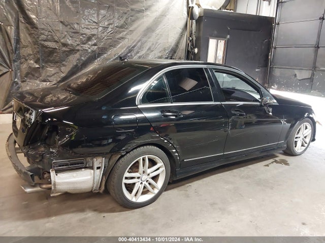 WDDGF8ABXER302190 Mercedes-Benz C 300 Luxury 4matic/sport 4matic