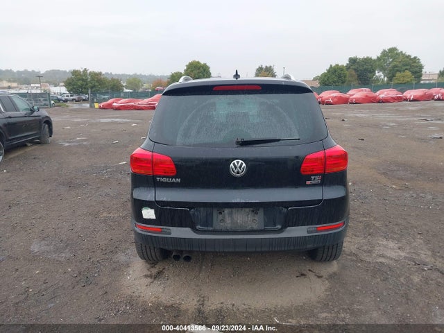 WVGSV7AXXHK025868 Volkswagen Tiguan 2.0t Wolfsburg Edition
