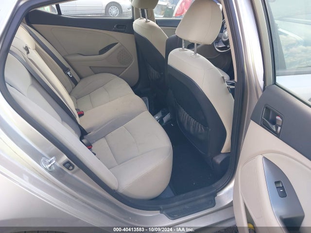 KIA Optima Lx 2015 KNAGM4A72F5536107 Image 8