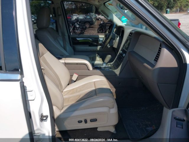 5LMJJ2HTXHEL01880 Lincoln Navigator Select
